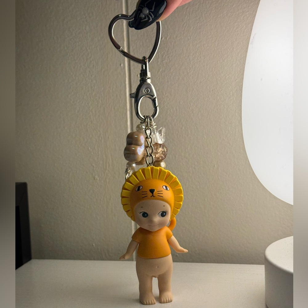AUTHENTIC SONNY ANGEL Creature Series Keychain - Richie